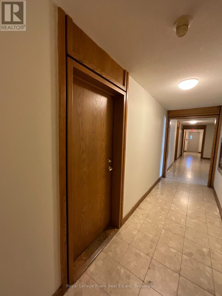 205 - 80 Athol Street E Property Photo 4