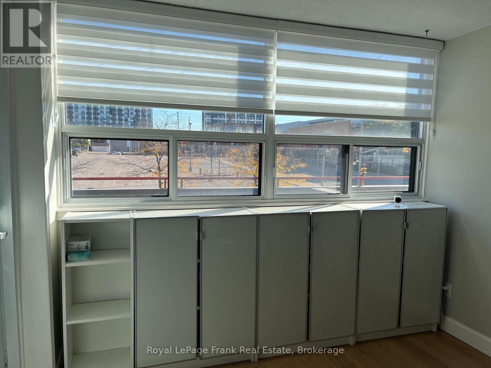 205 - 80 Athol Street E Property Photo 11
