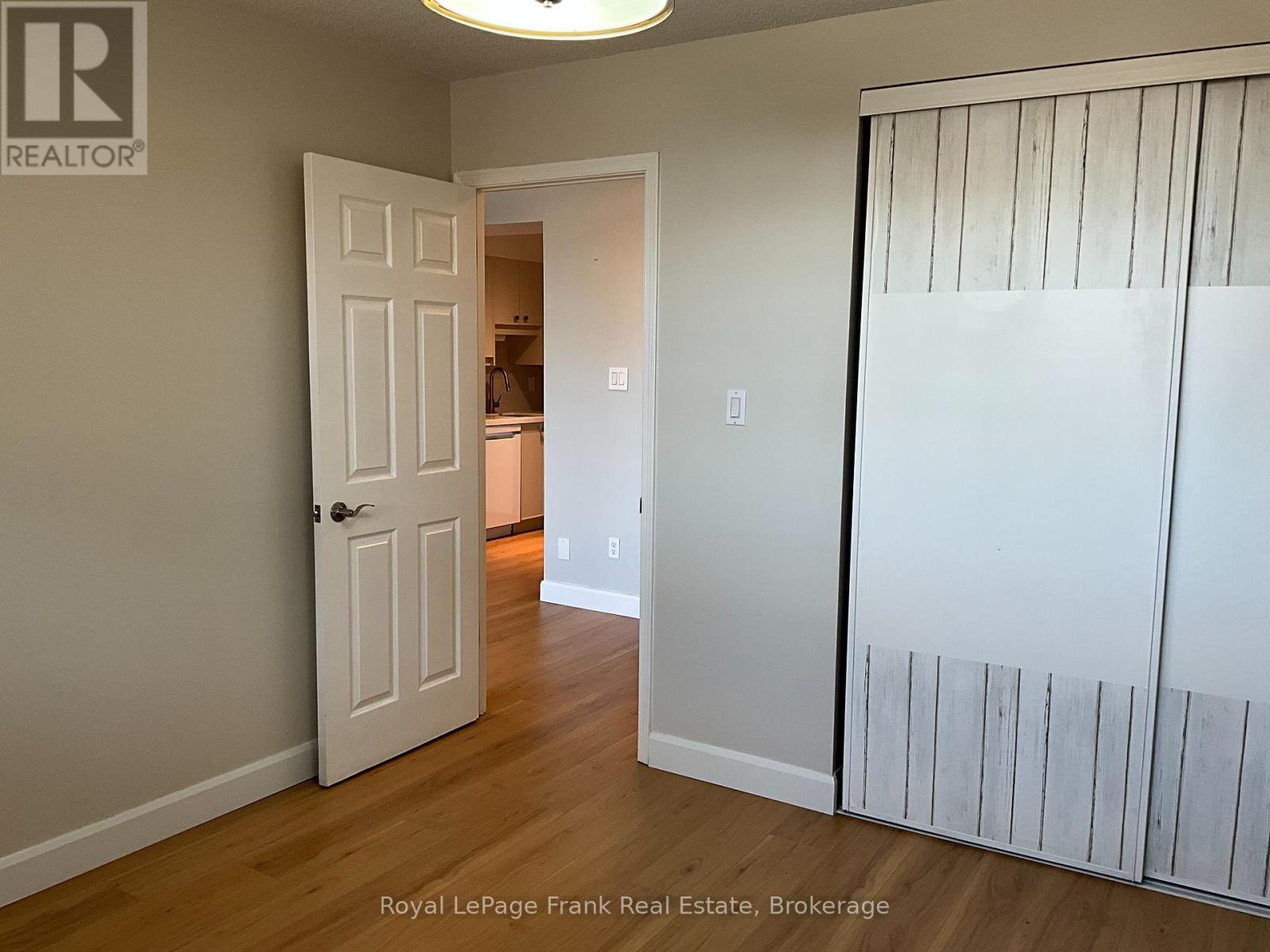 205 - 80 Athol Street E Property Photo 15