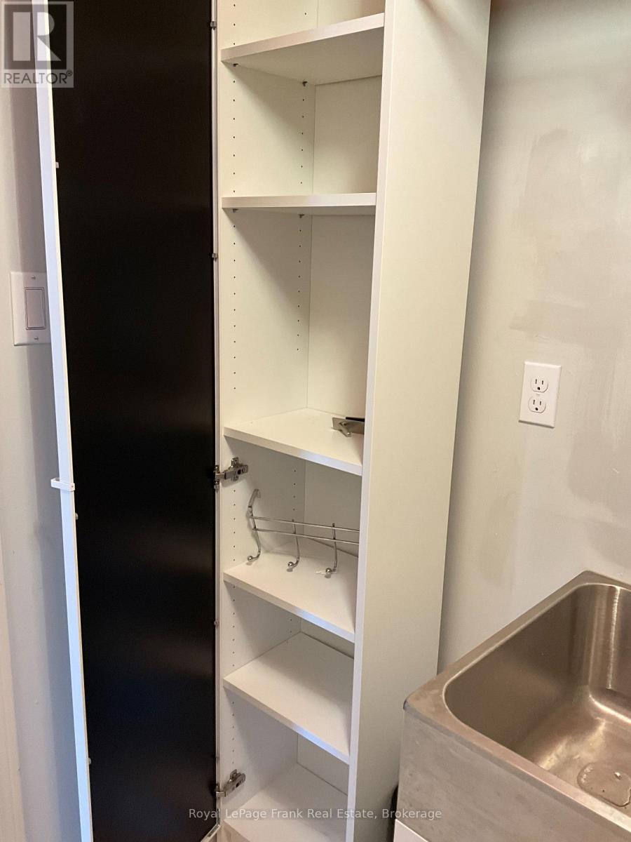 205 - 80 Athol Street E Property Photo 21