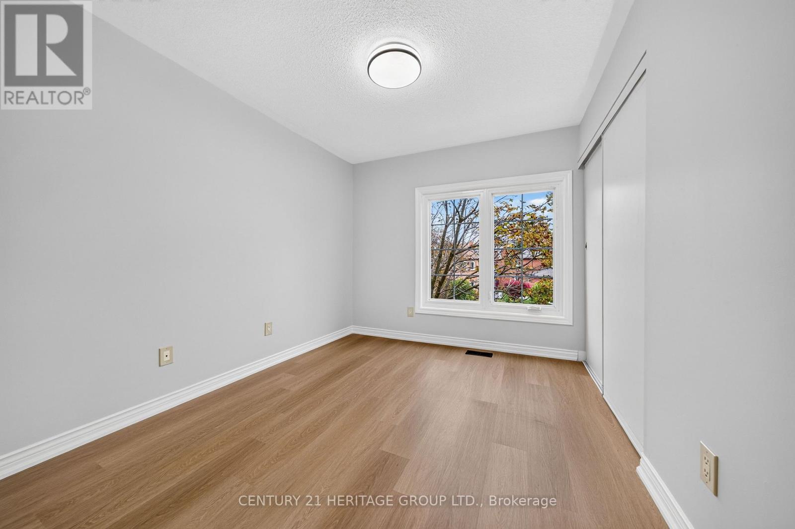 1 - 1 Guildpark Pathway Property Photo 29