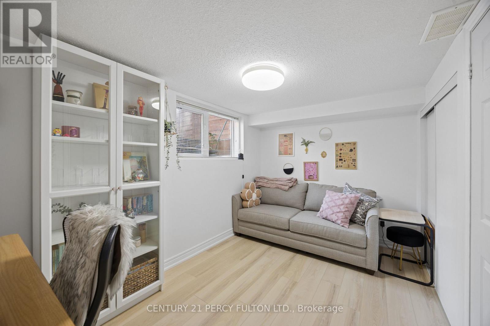 58b - 740 Kennedy Road Property Photo 19