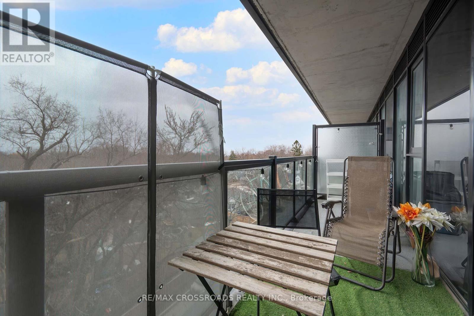 628 - 2799 Kingston Road Property Photo 15
