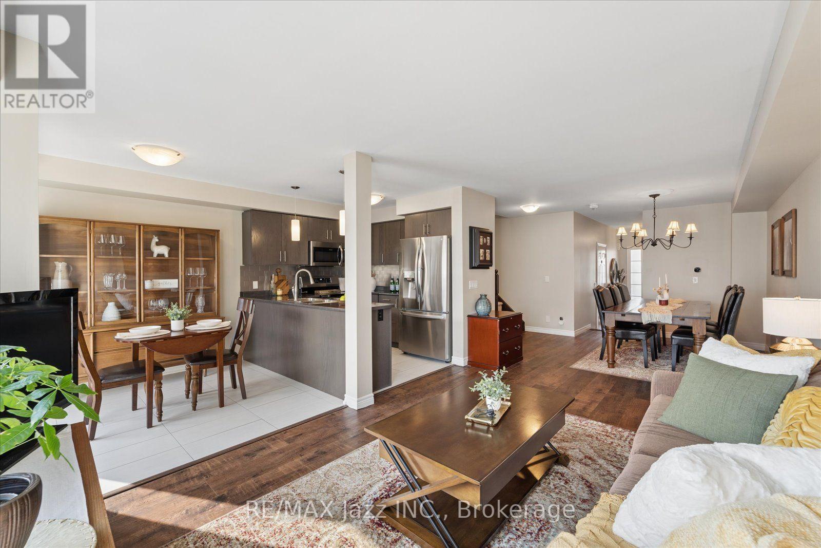 61 Great Gabe Crescent Property Photo 10