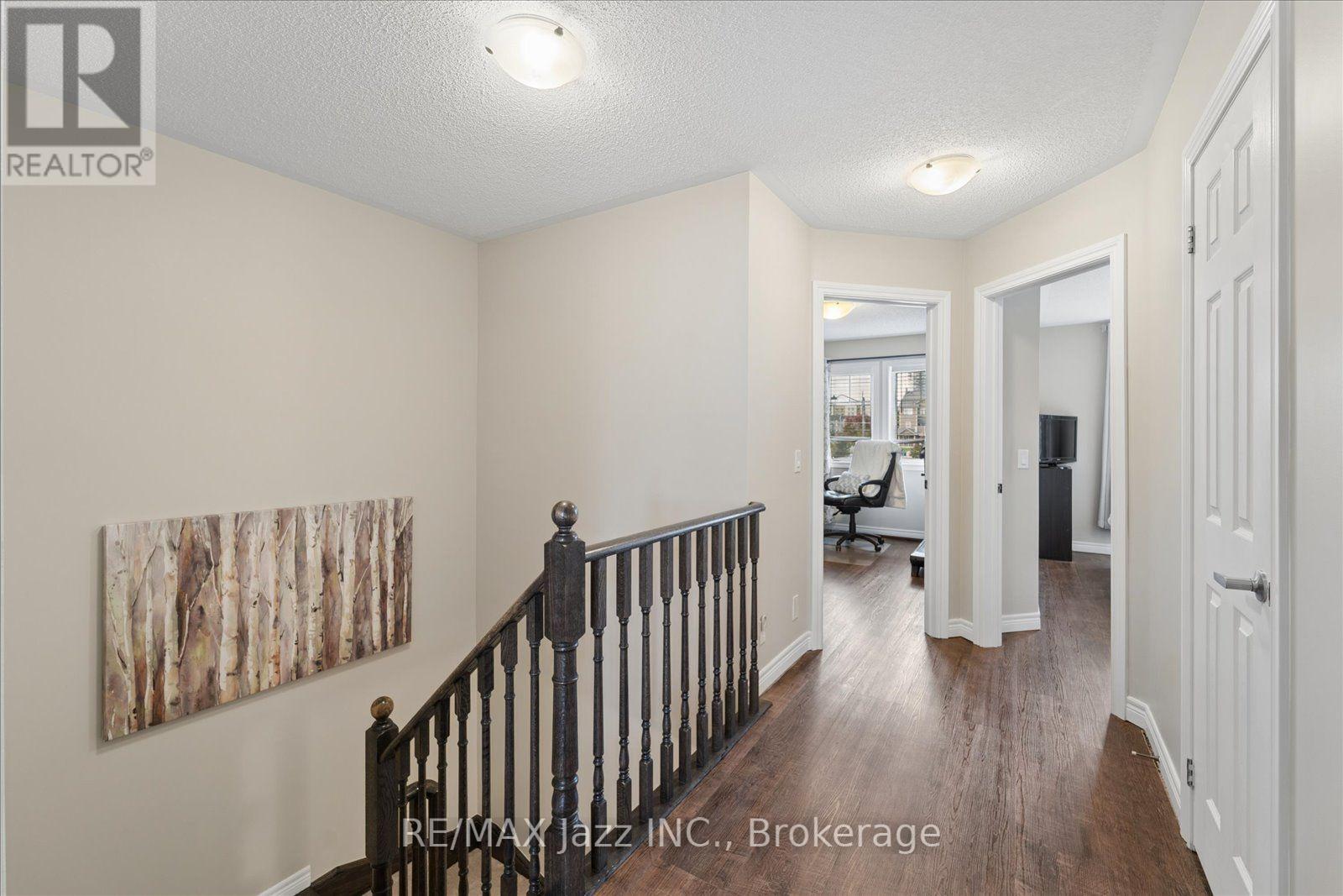 61 Great Gabe Crescent Property Photo 16