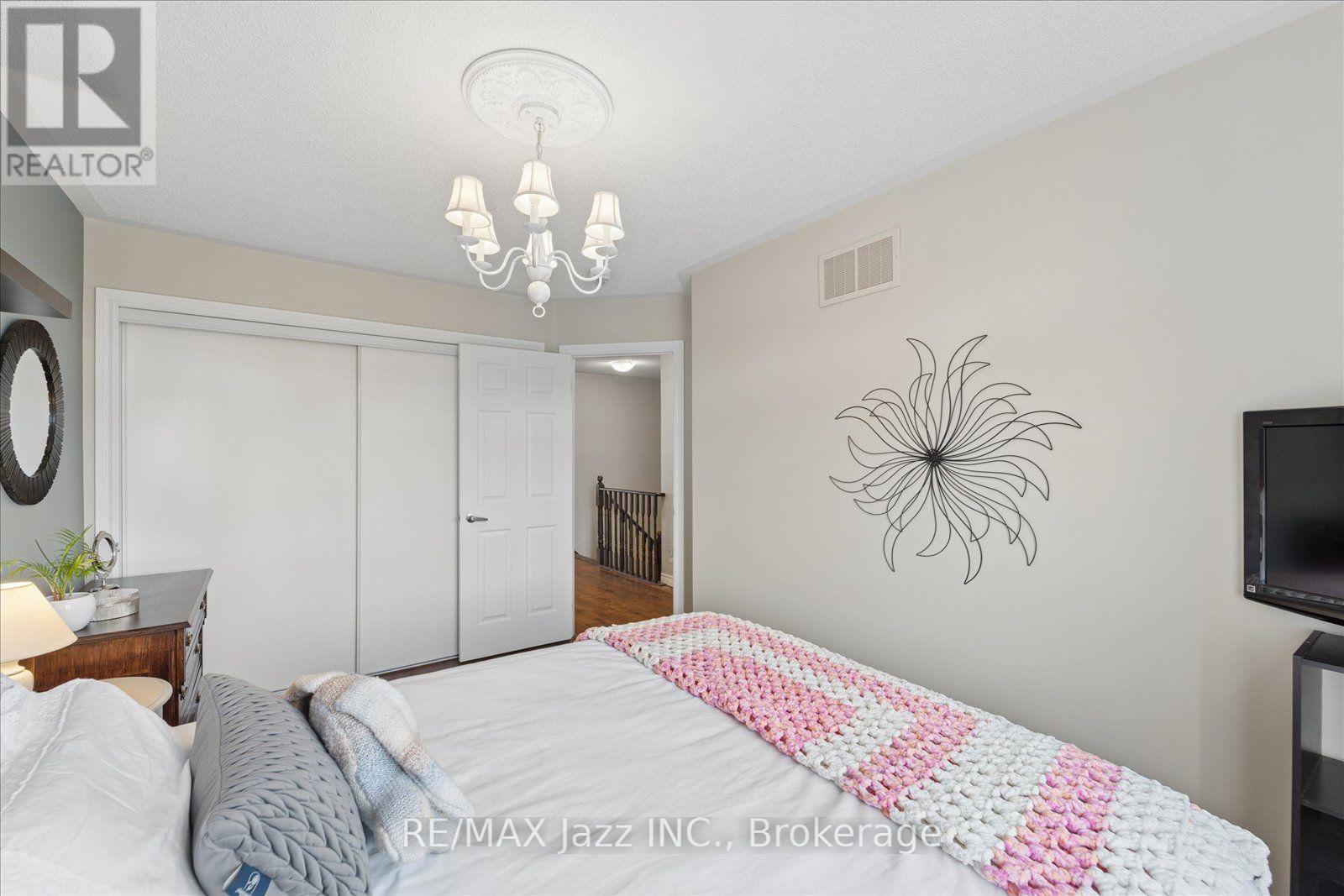 61 Great Gabe Crescent Property Photo 22