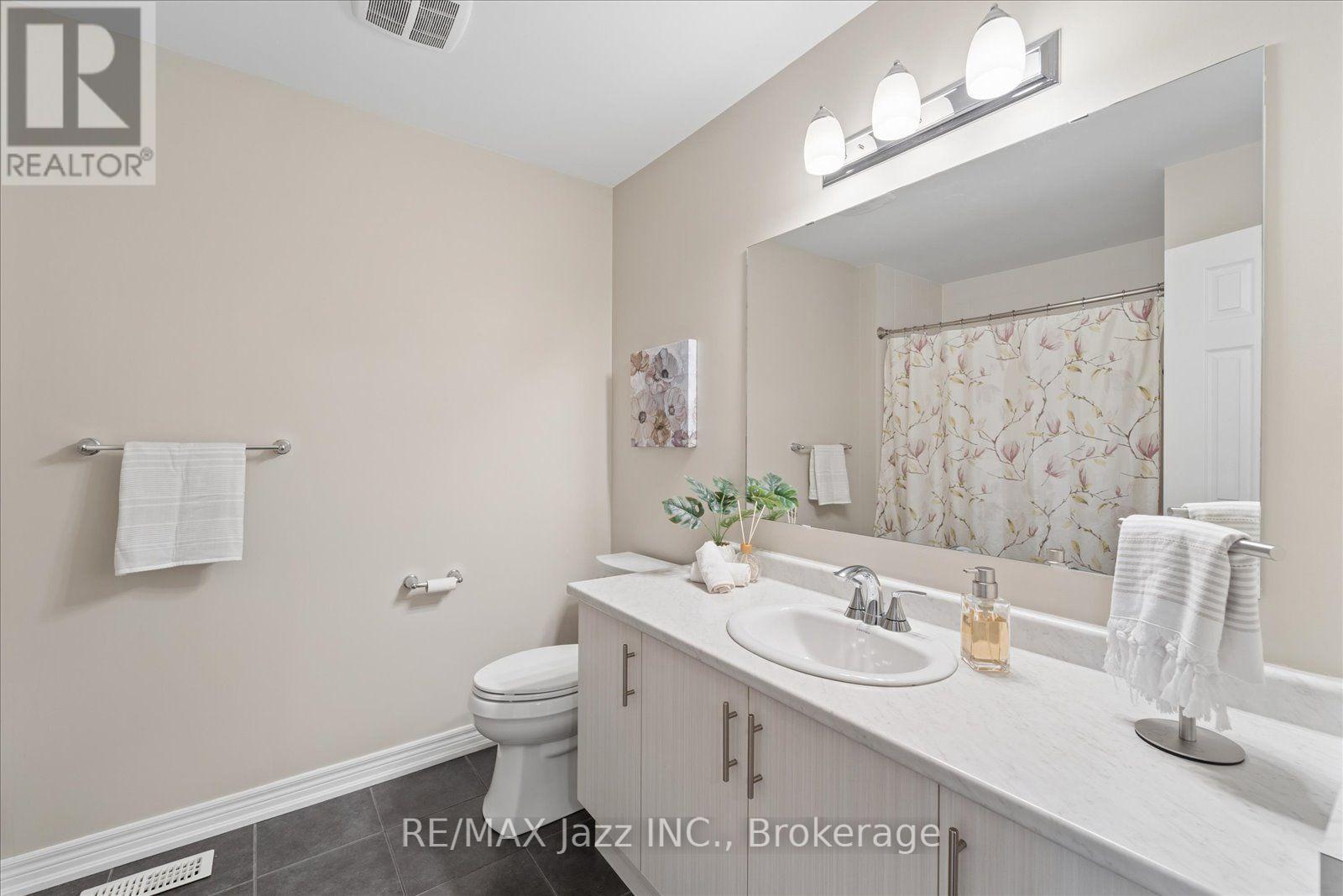61 Great Gabe Crescent Property Photo 23