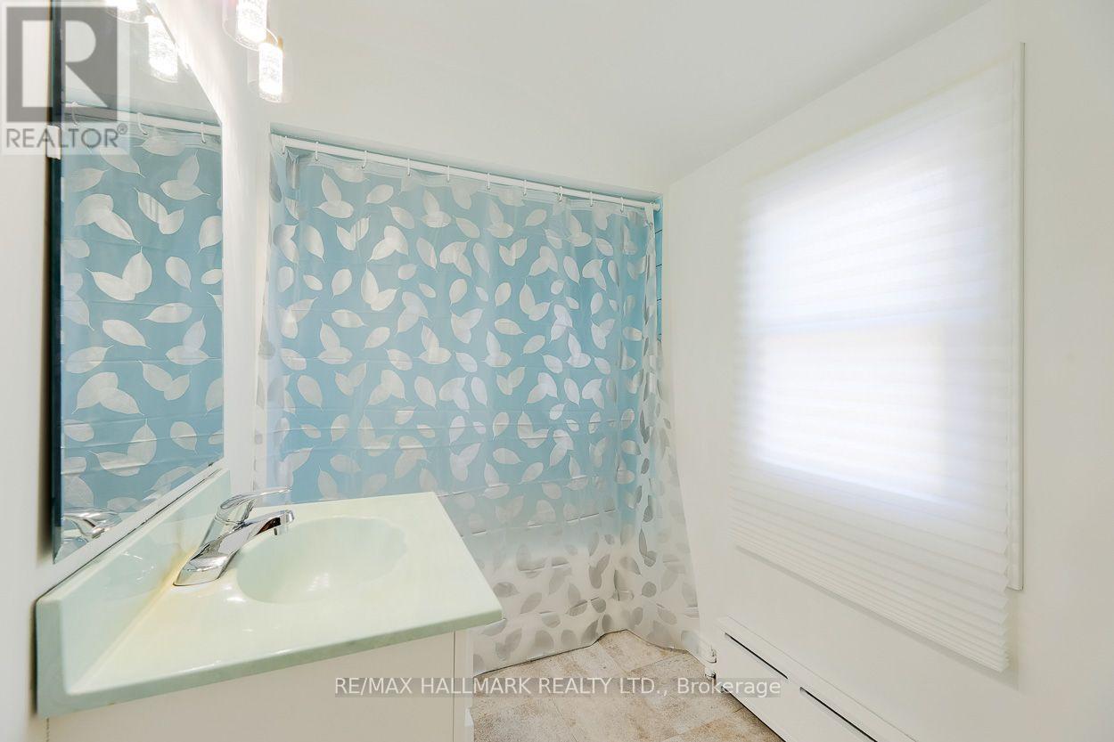 70 Madelaine Avenue Property Photo 13