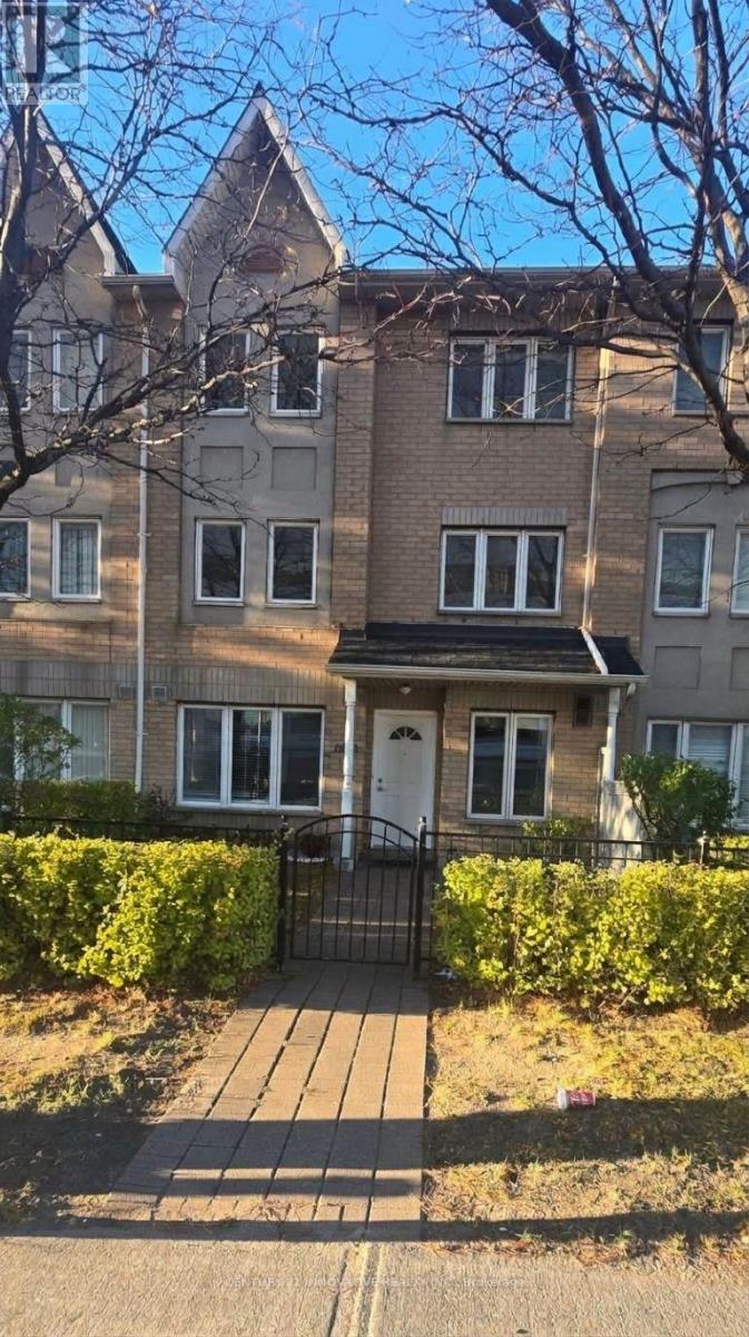 1003 - 19 Rosebank Drive Property Photo 2
