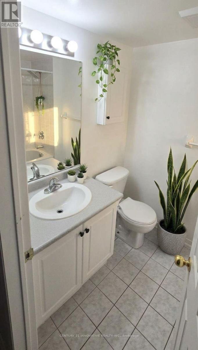 1003 - 19 Rosebank Drive Property Photo 10