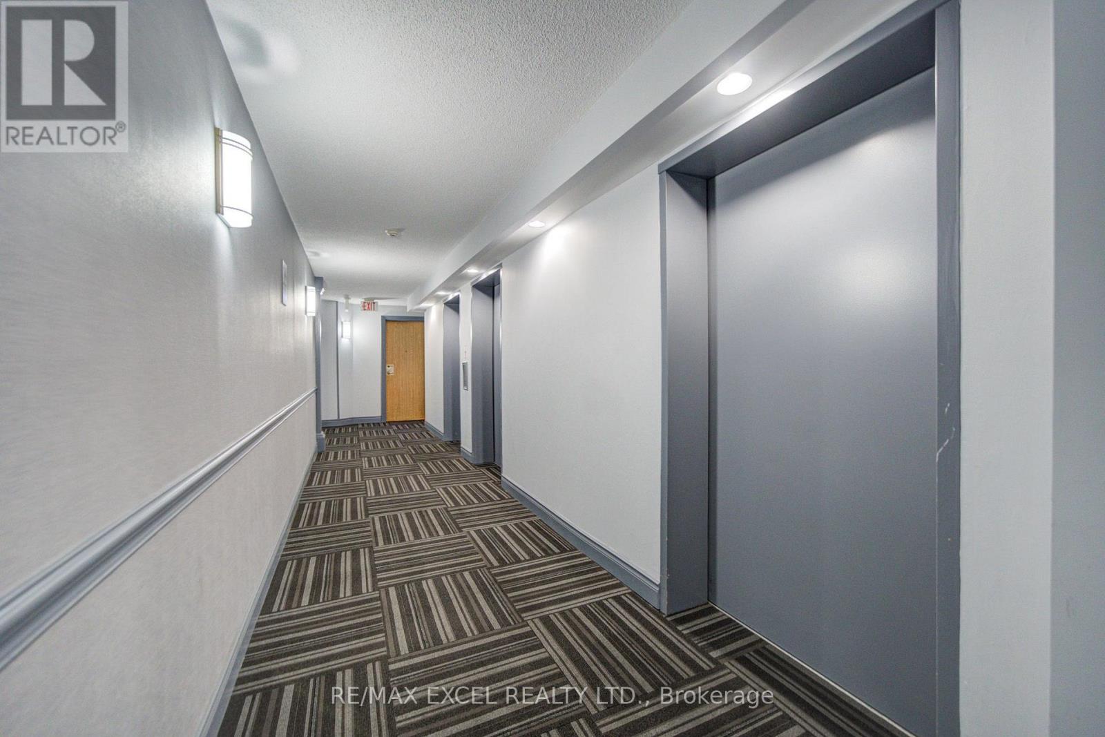 1403 - 300 Alton Towers Circle Property Photo 4