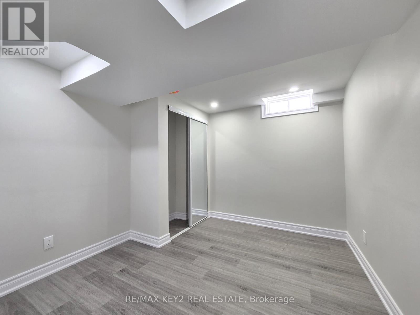 Bsmt - 45 Ball Crescent Property Photo 8