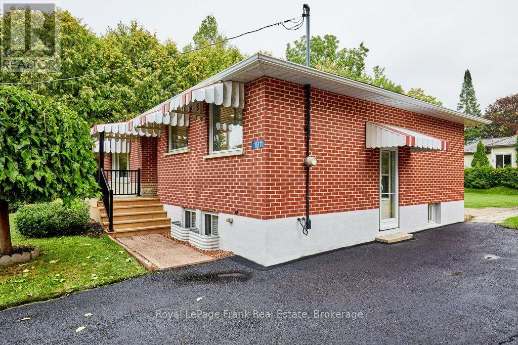 15111 Simcoe Street Property Photo 4