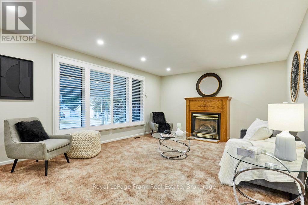 15111 Simcoe Street Property Photo 9