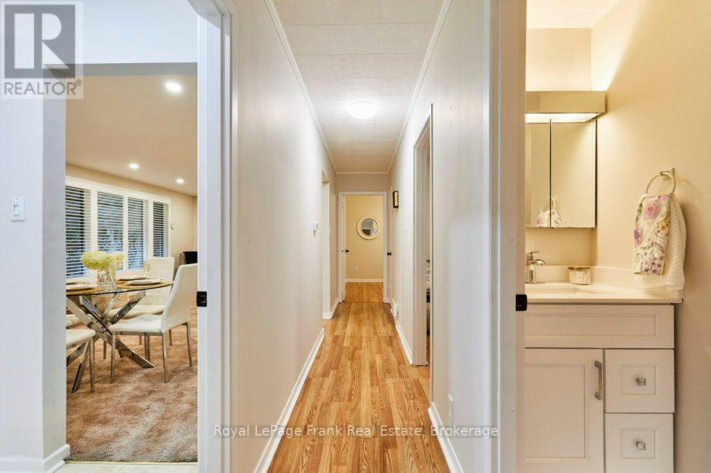 15111 Simcoe Street Property Photo 16