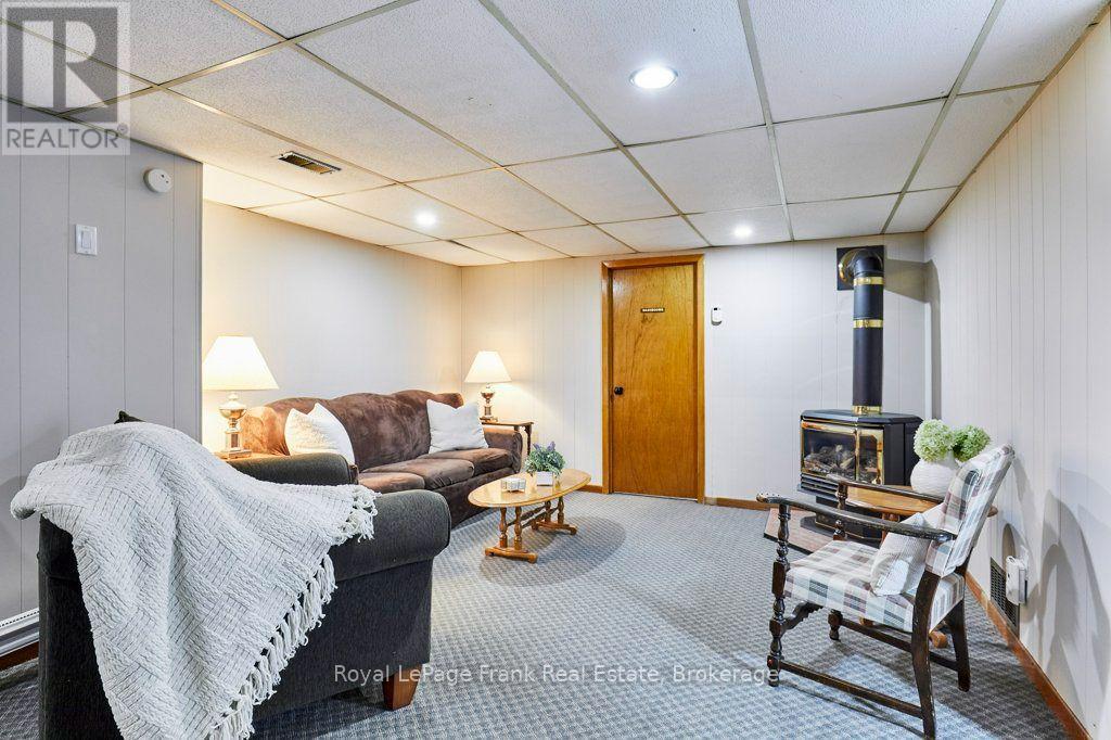 15111 Simcoe Street Property Photo 25
