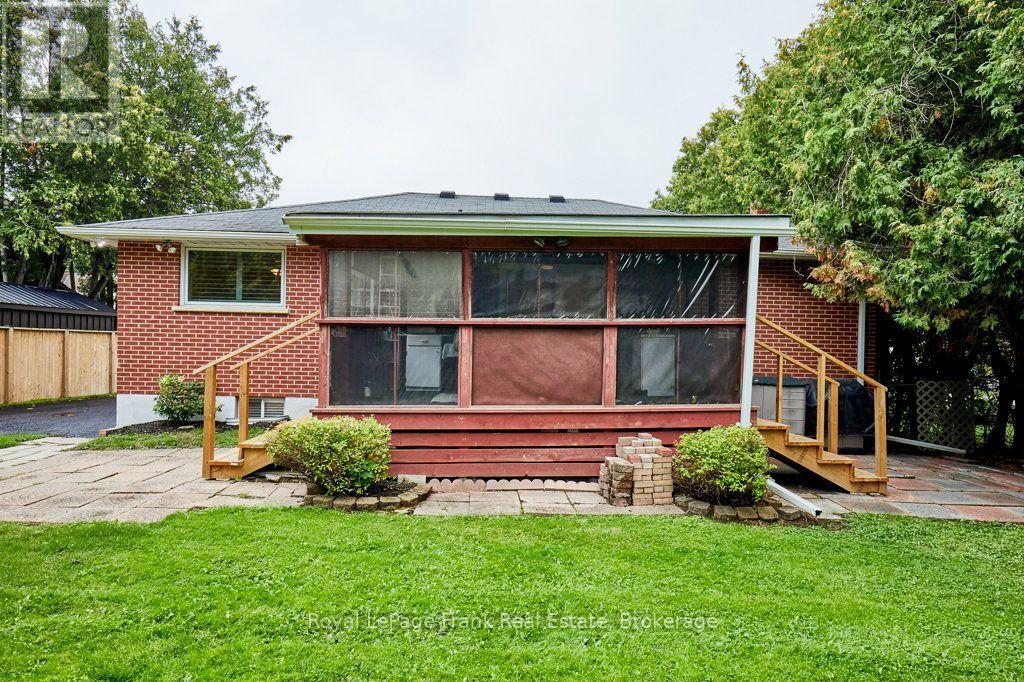 15111 Simcoe Street Property Photo 37