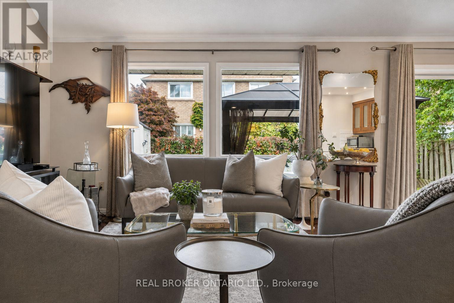22 Ravenscroft Road Property Photo 19