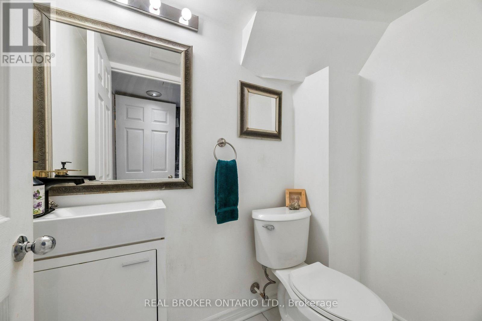 22 Ravenscroft Road Property Photo 40