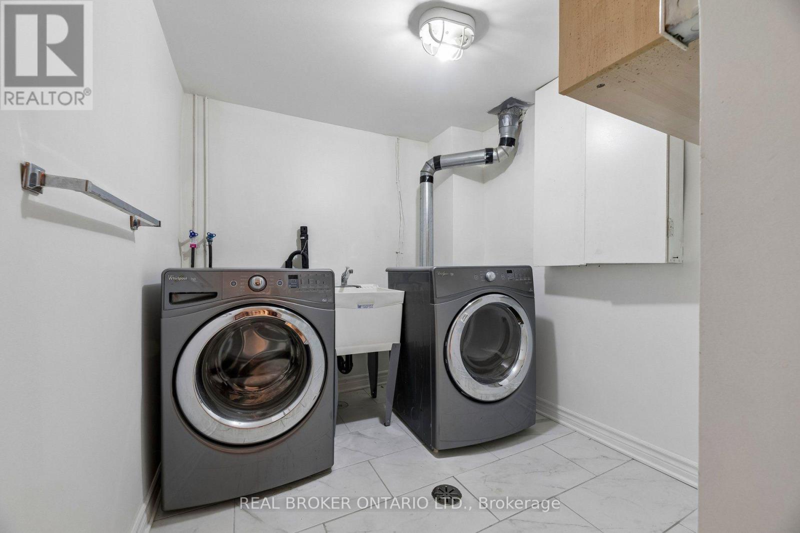 22 Ravenscroft Road Property Photo 41