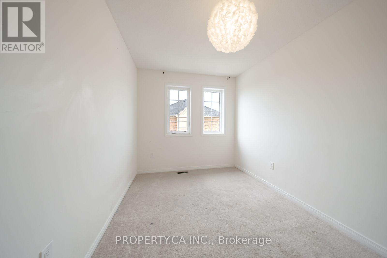 27 Healthcote Lane Property Photo 16