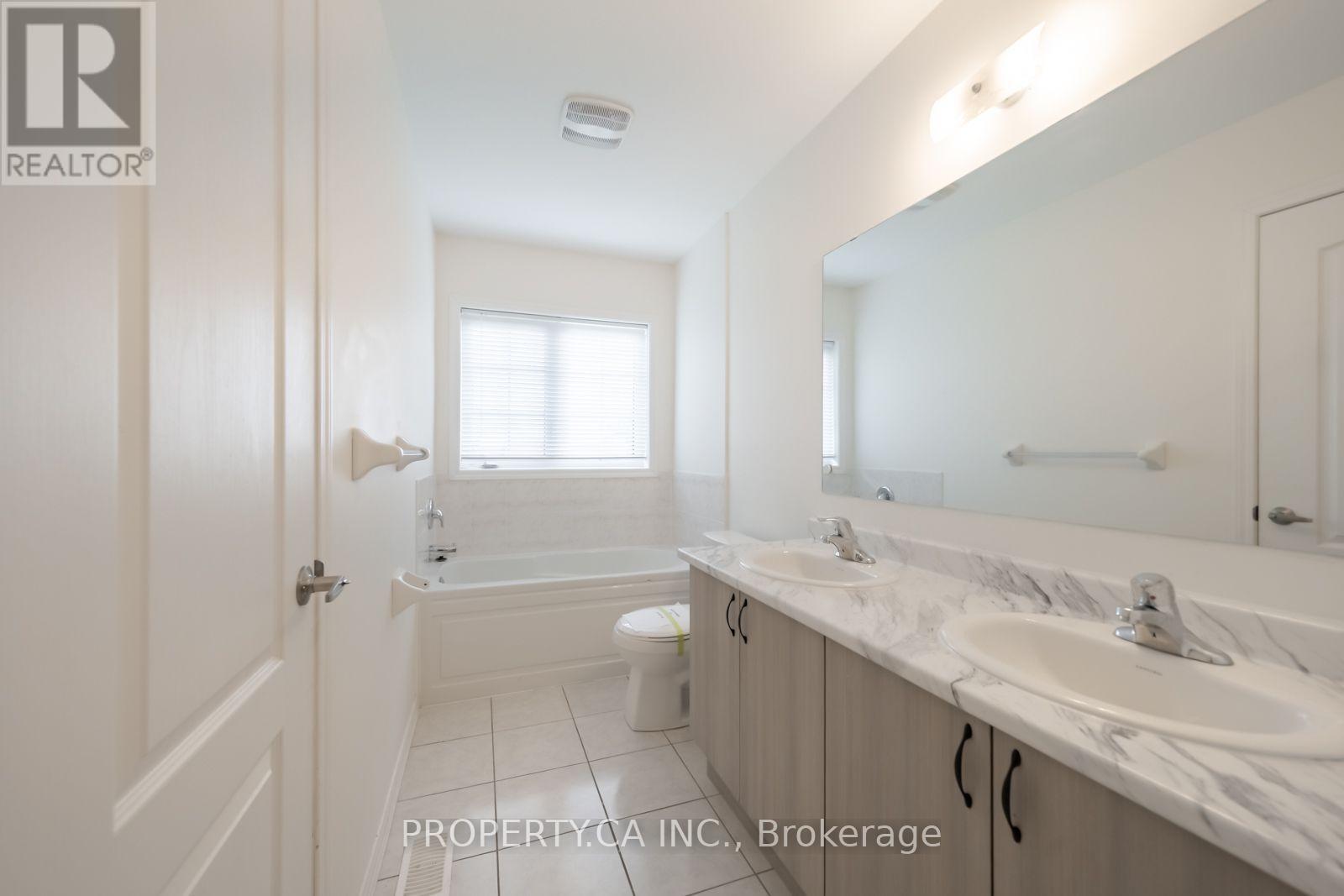 27 Healthcote Lane Property Photo 19