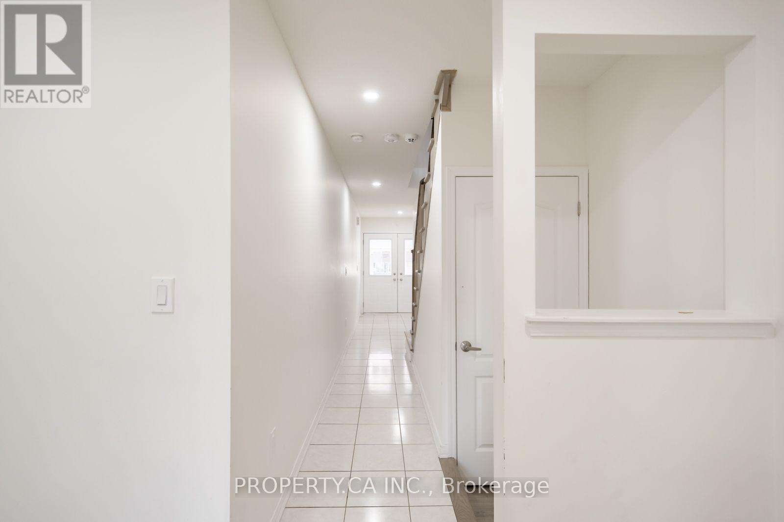27 Healthcote Lane Property Photo 26