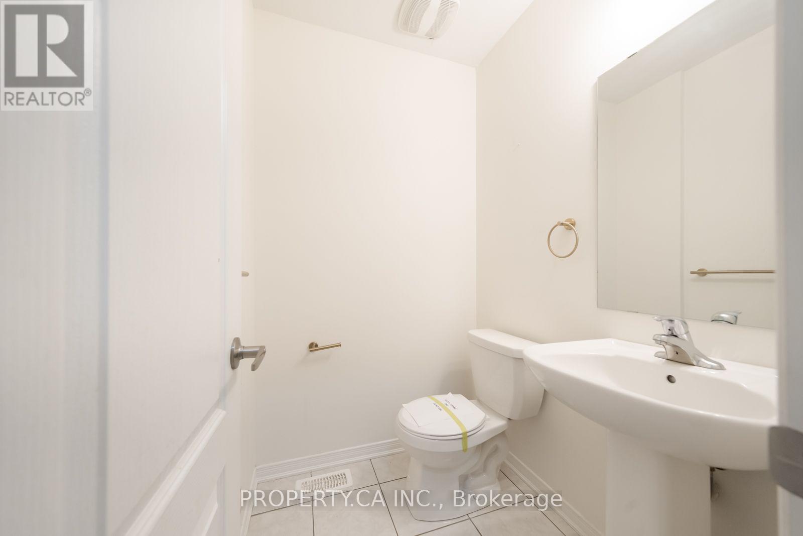 27 Healthcote Lane Property Photo 31