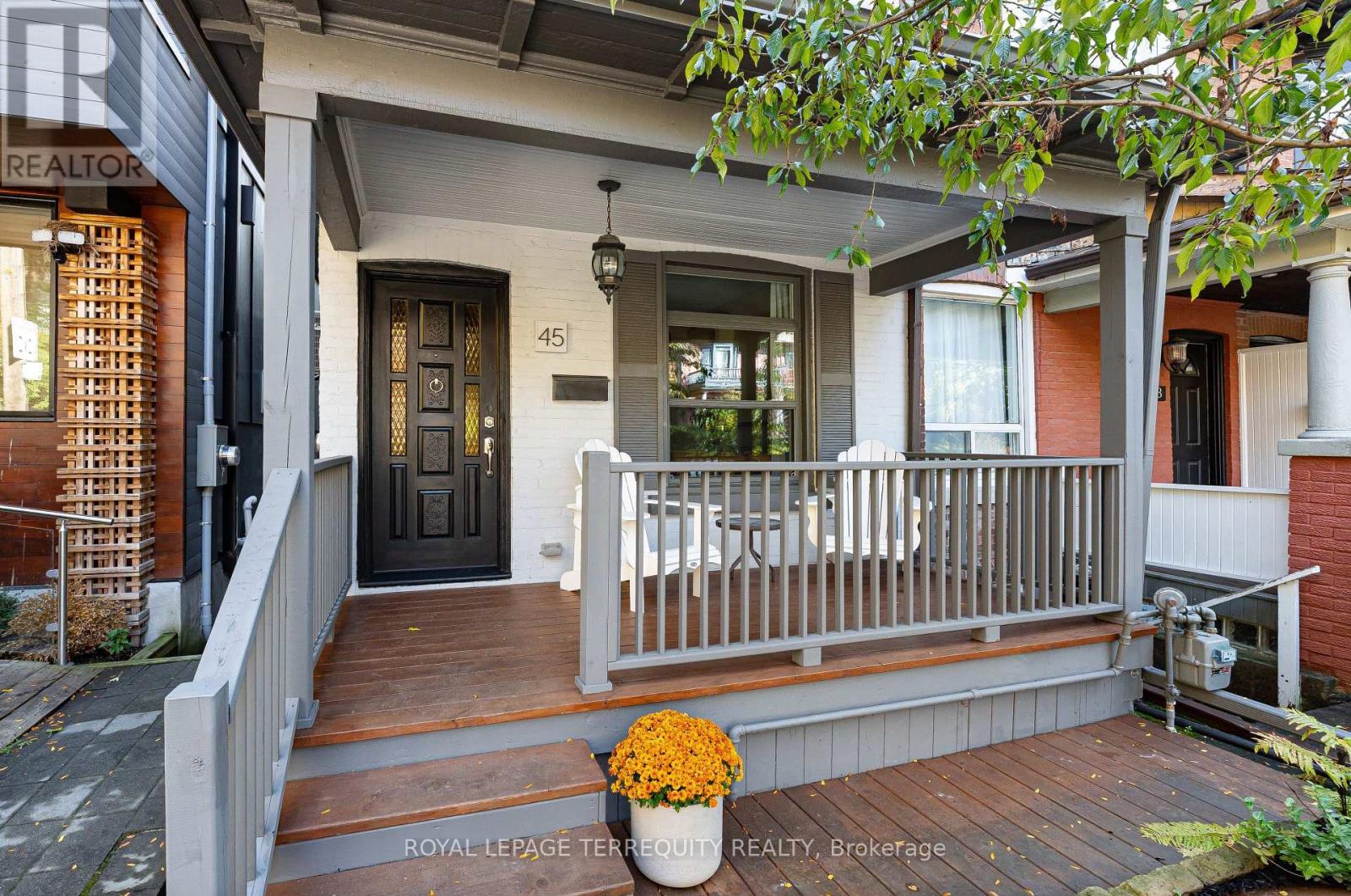 45 Dingwall Avenue Property Photo 5