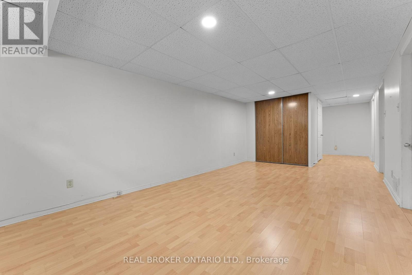 1 Baronial Court Property Photo 35