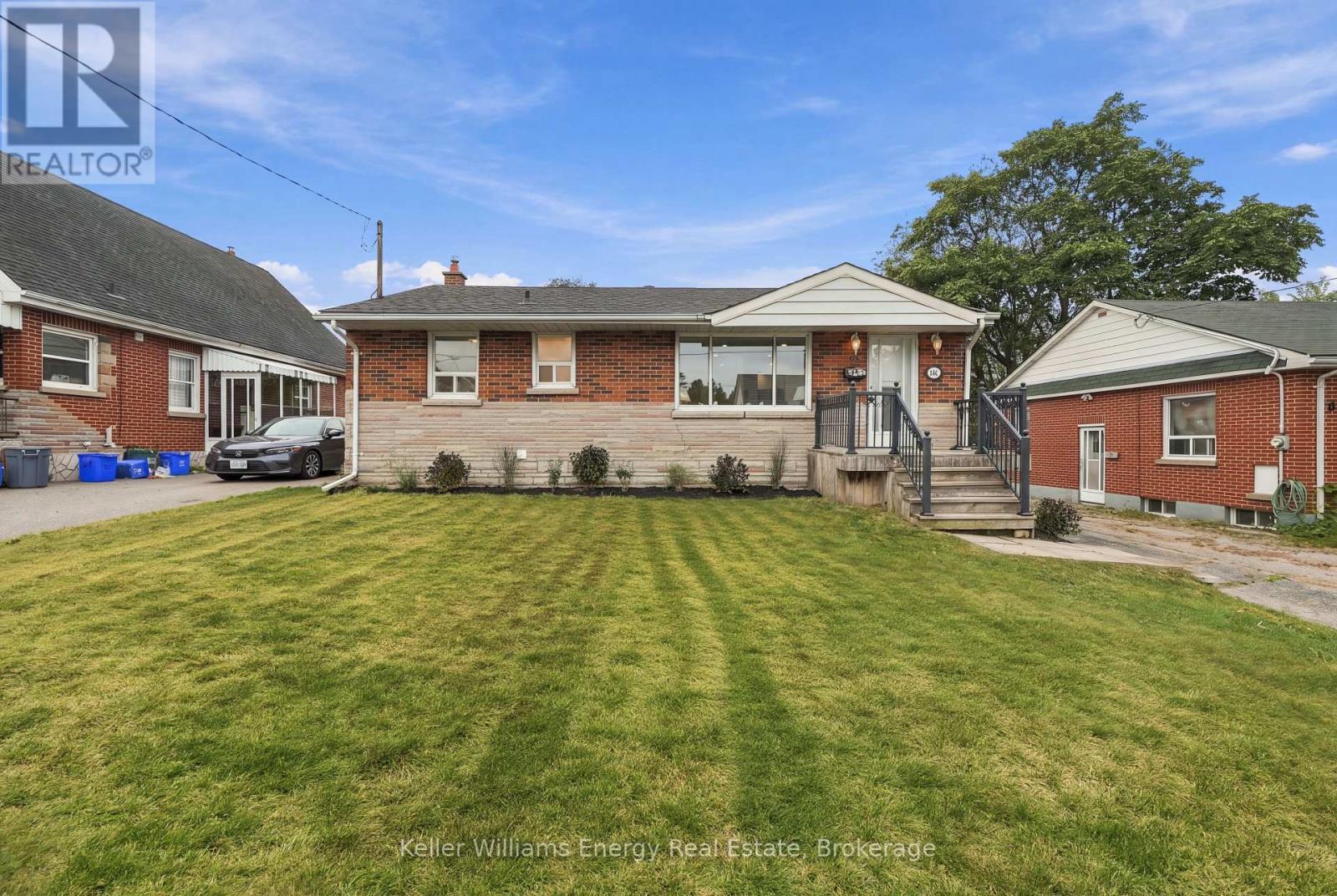 54 Eastlawn Street Property Photo 2