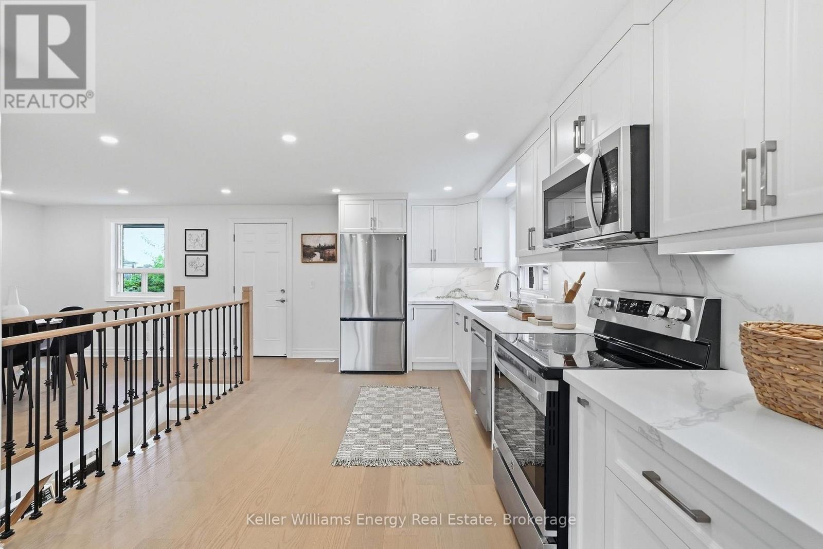 54 Eastlawn Street Property Photo 7