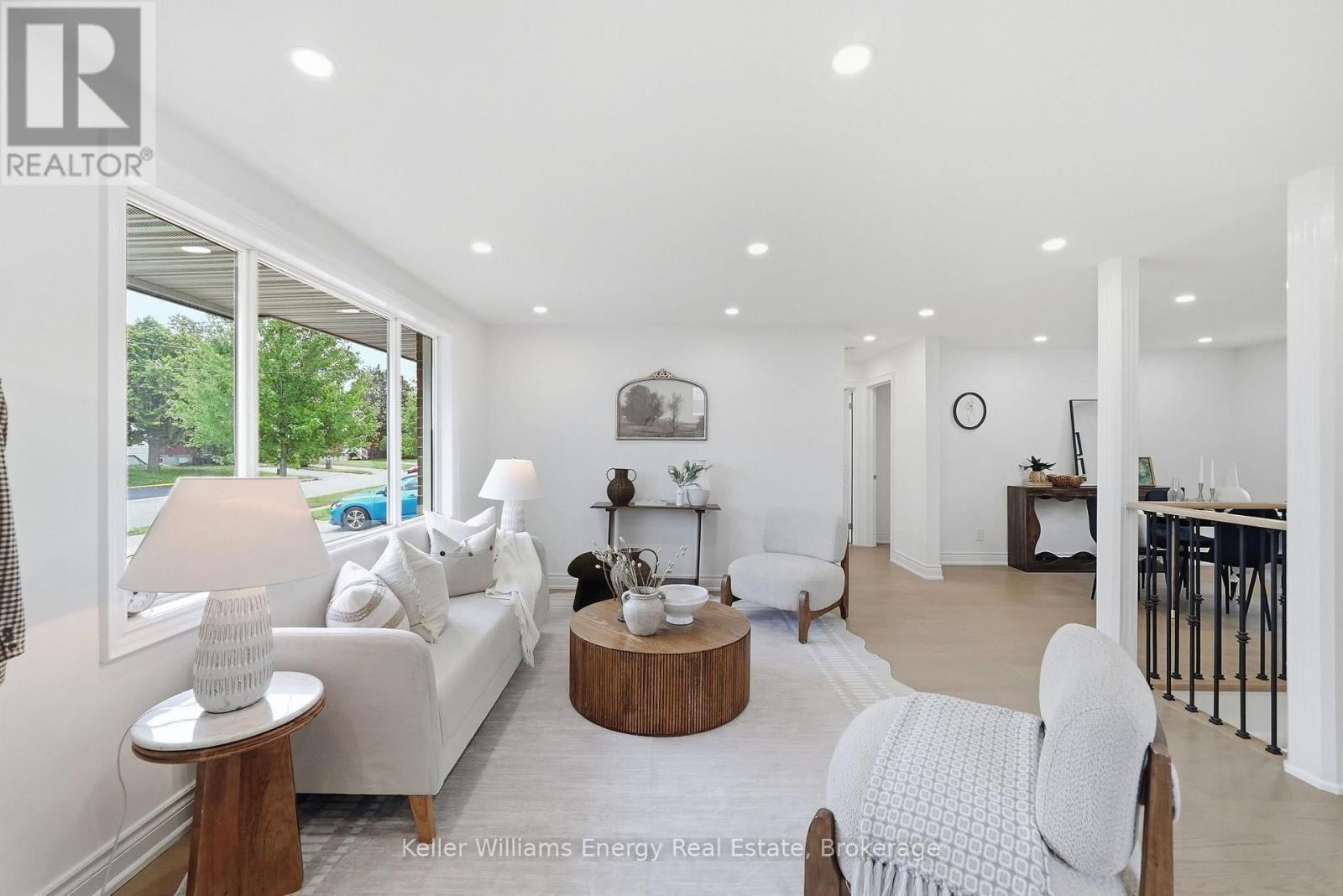 54 Eastlawn Street Property Photo 11