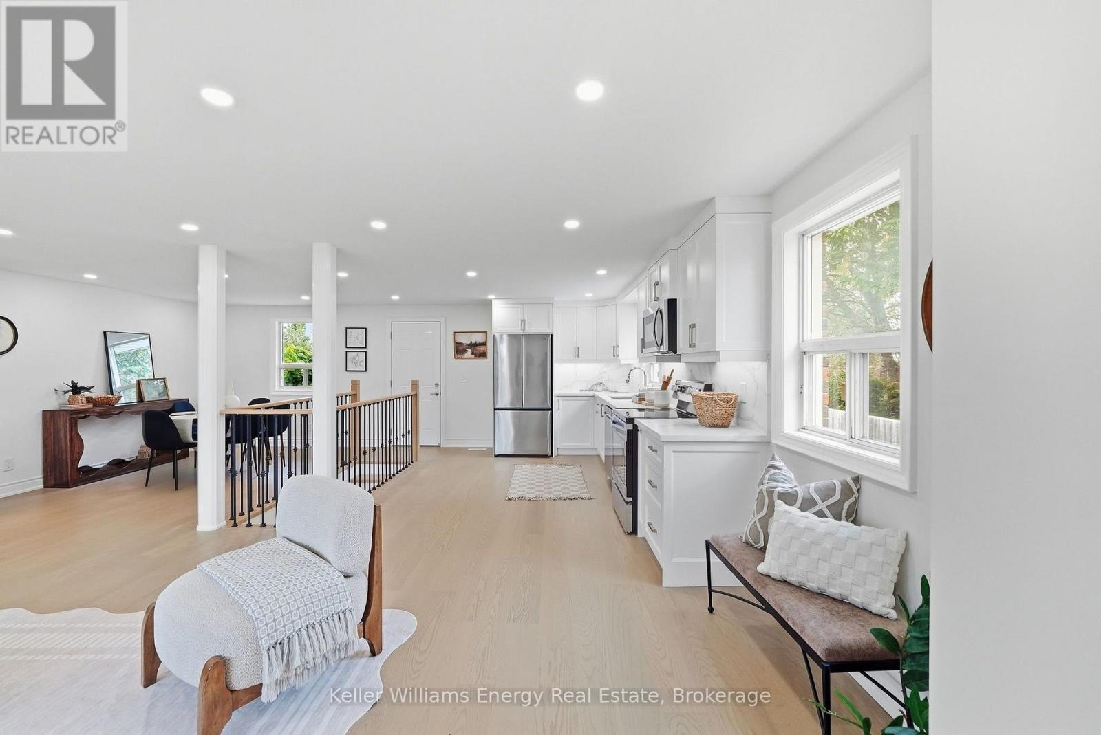54 Eastlawn Street Property Photo 17