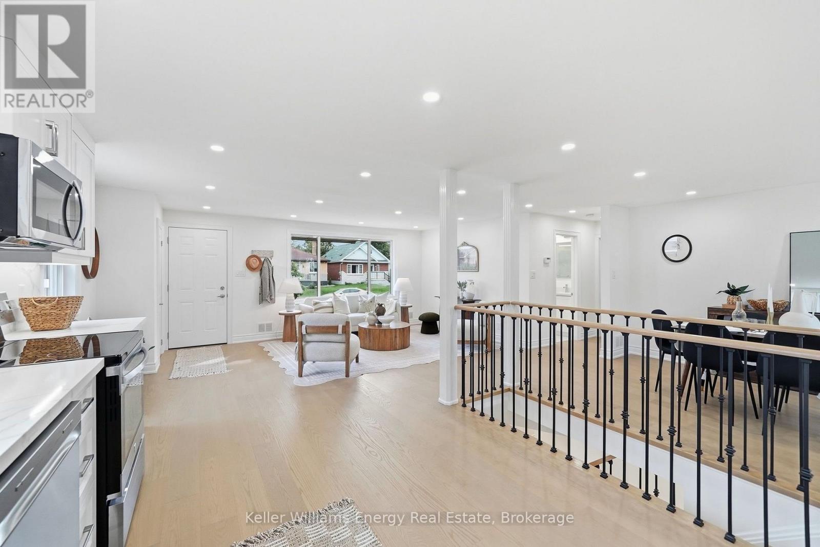 54 Eastlawn Street Property Photo 20