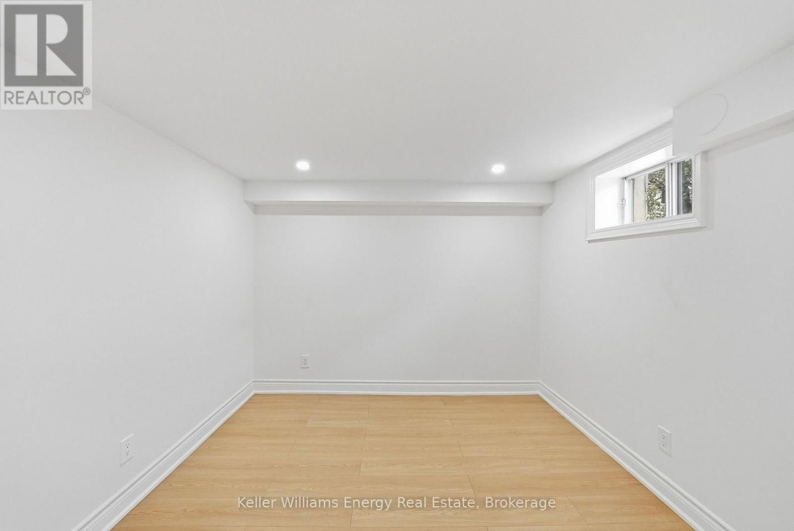 54 Eastlawn Street Property Photo 29