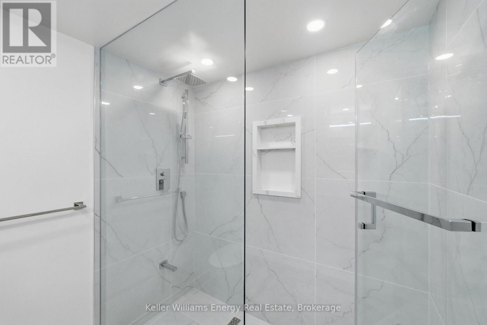 54 Eastlawn Street Property Photo 34