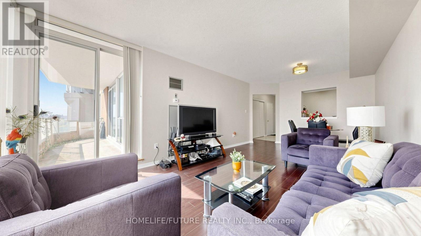 1008 - 430 Mclevin Avenue Property Photo 16