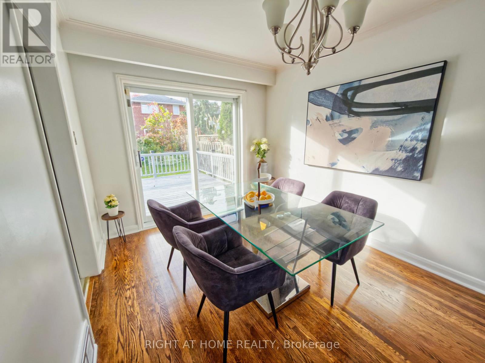 100 Perivale Crescent Property Photo 9