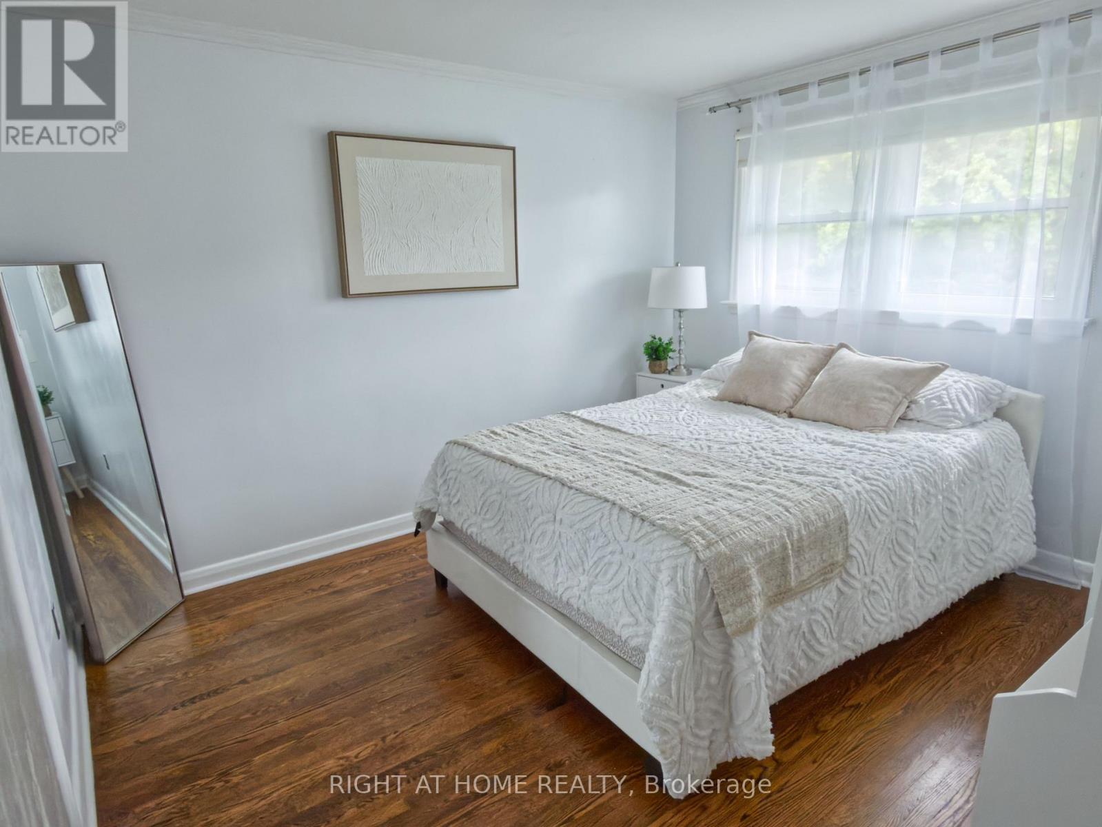 100 Perivale Crescent Property Photo 29