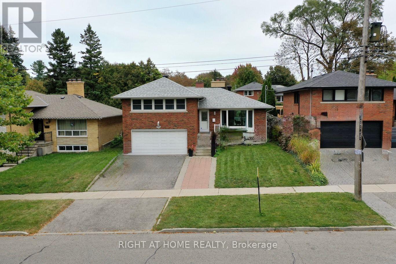 100 Perivale Crescent Property Photo 43