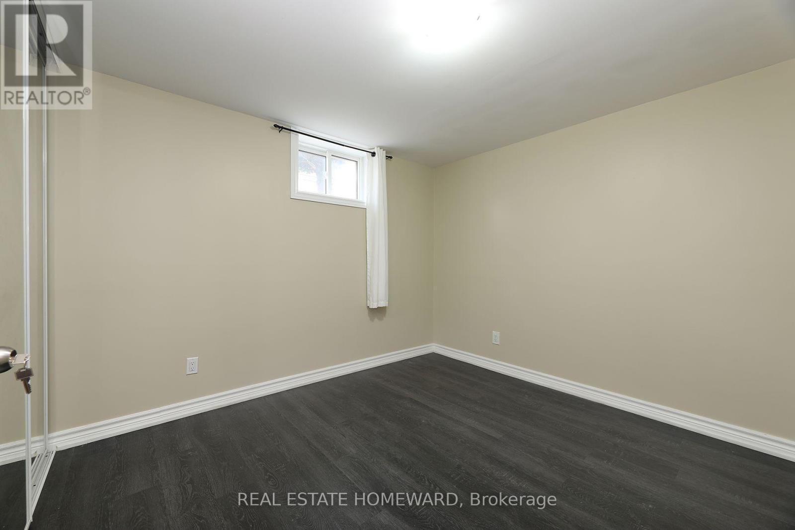 Lower - 36 Kim Court Property Photo 8