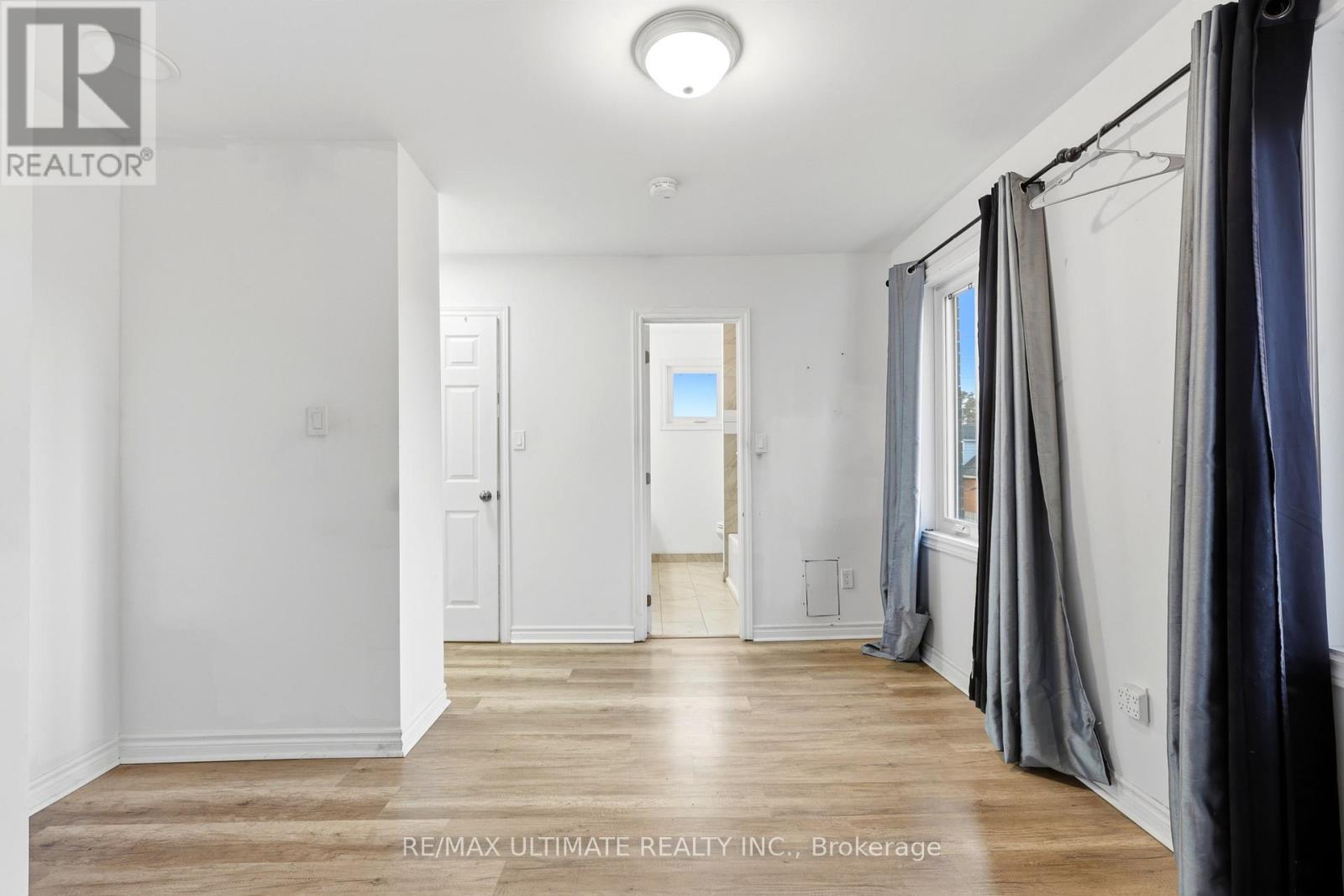 183 Ritson Road S Property Photo 6