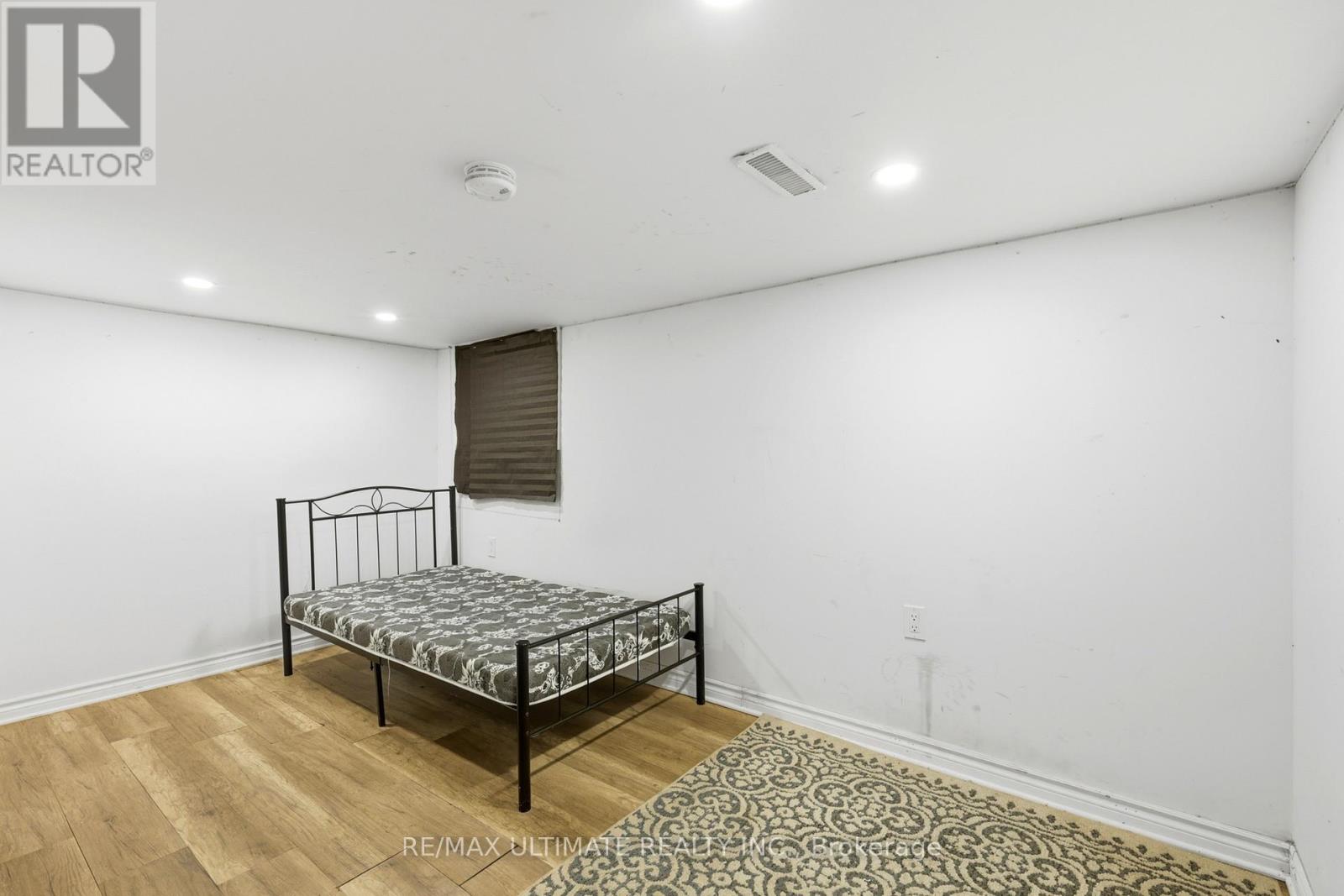 183 Ritson Road S Property Photo 14