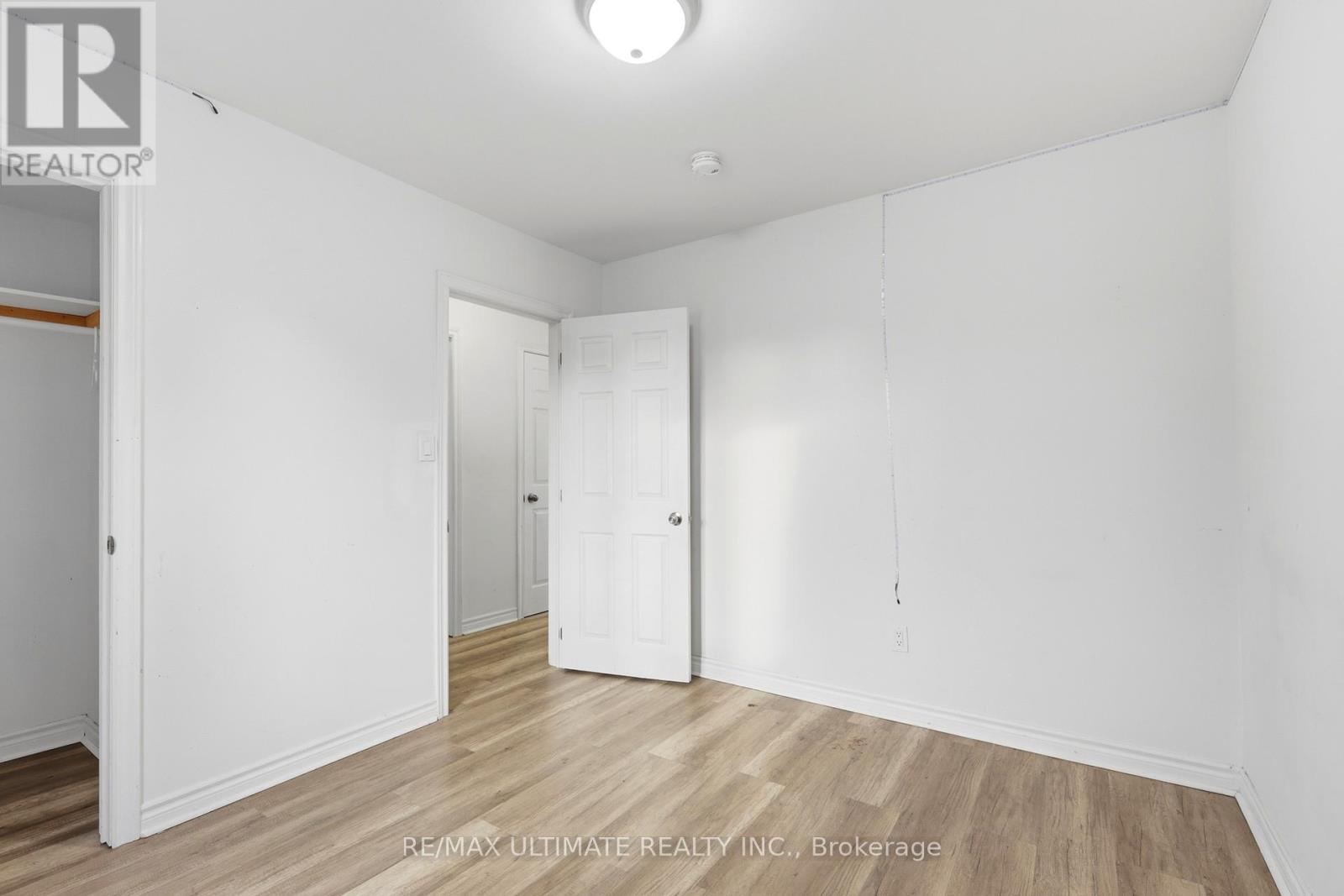 183 Ritson Road S Property Photo 27