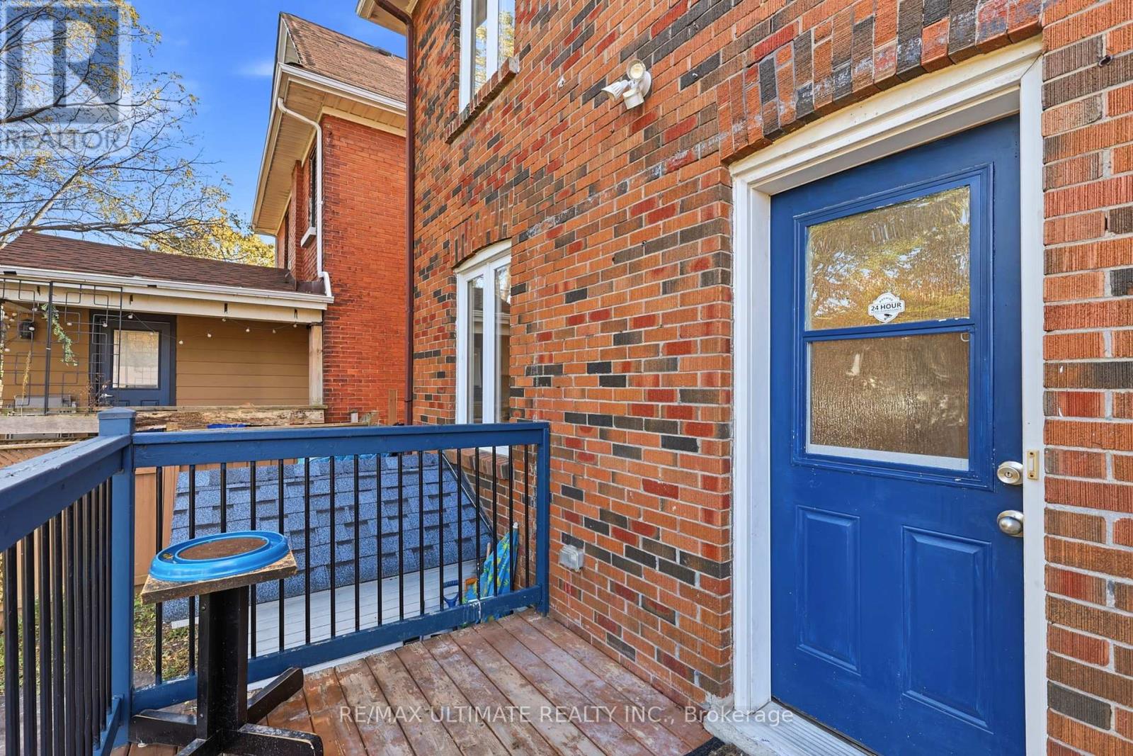 183 Ritson Road S Property Photo 33