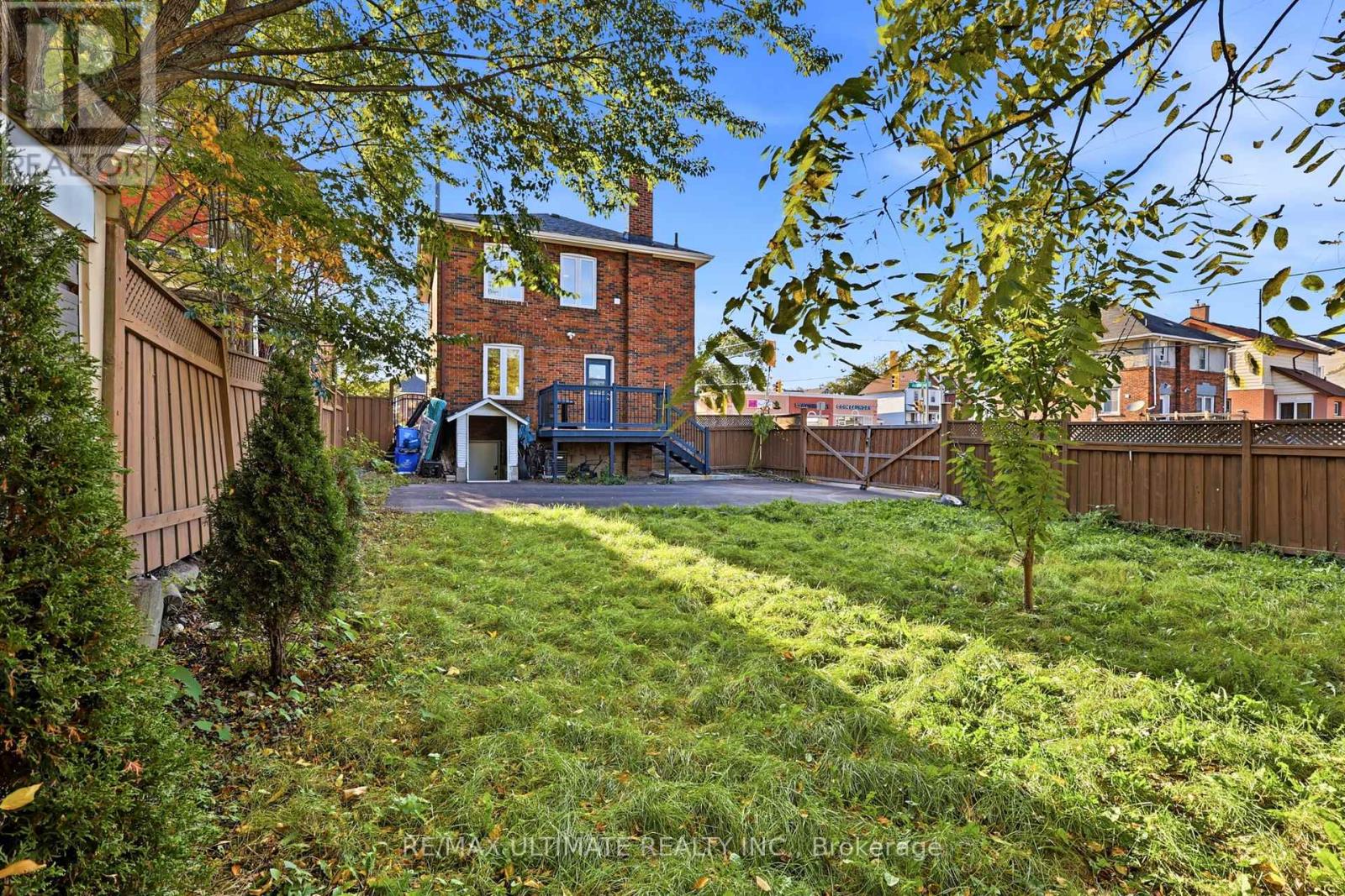 183 Ritson Road S Property Photo 38