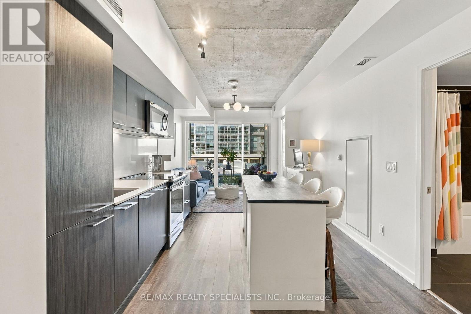 622 - 30 Baseball Place Property Photo 14