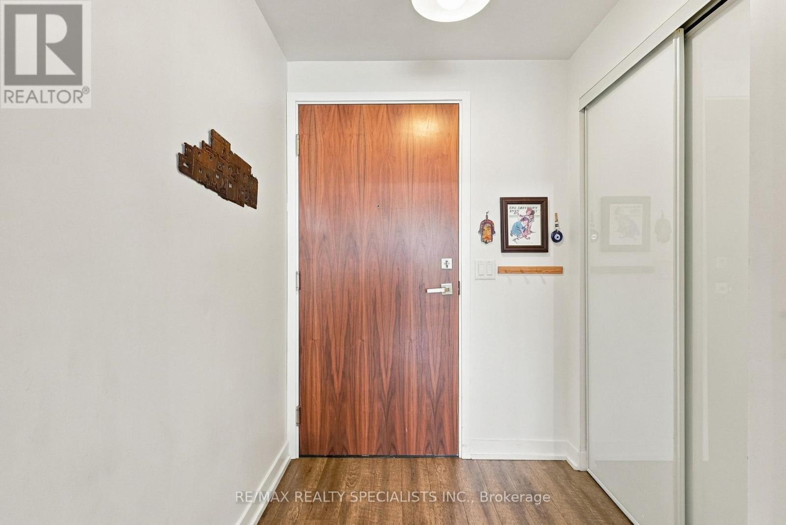 622 - 30 Baseball Place Property Photo 19