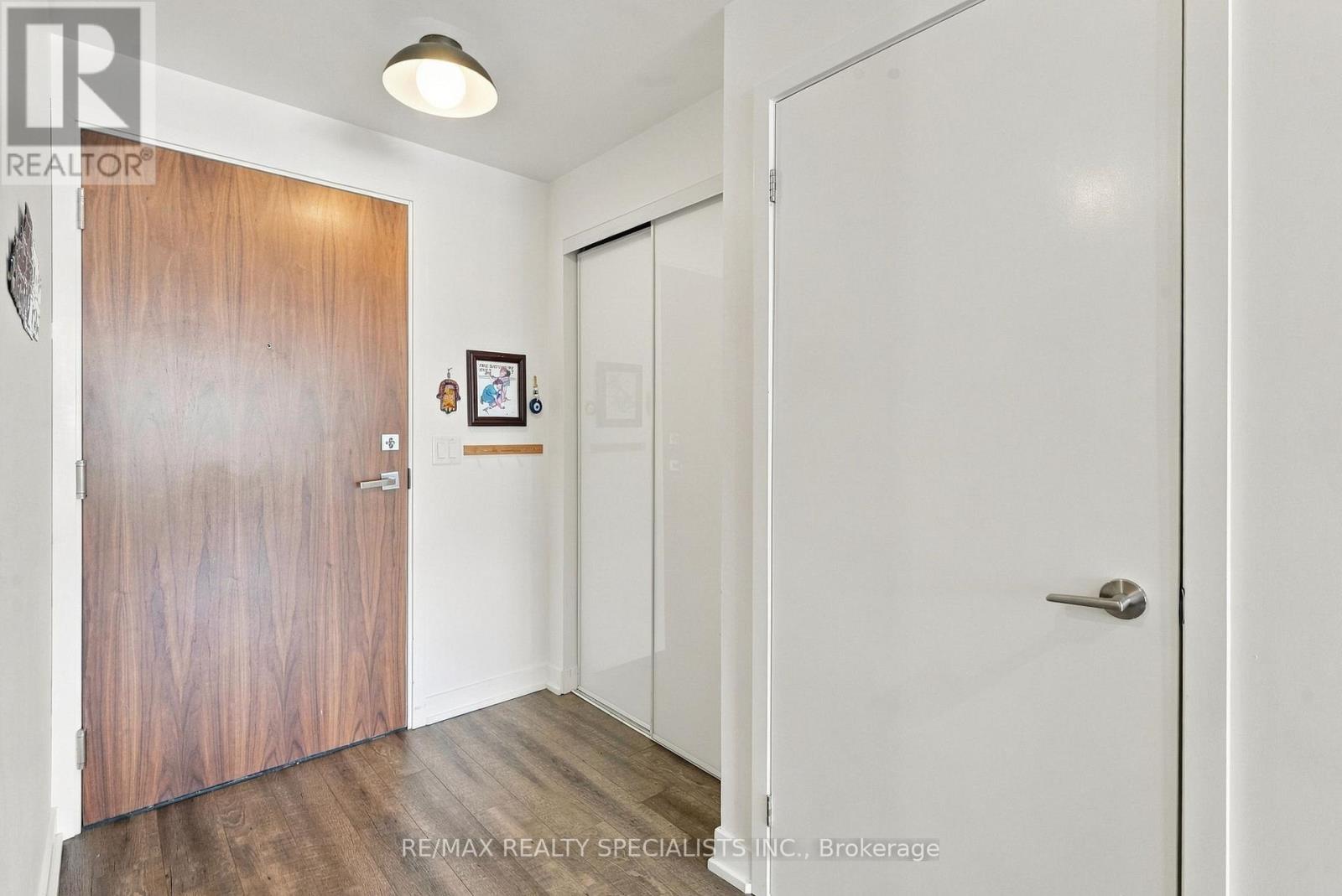 622 - 30 Baseball Place Property Photo 20